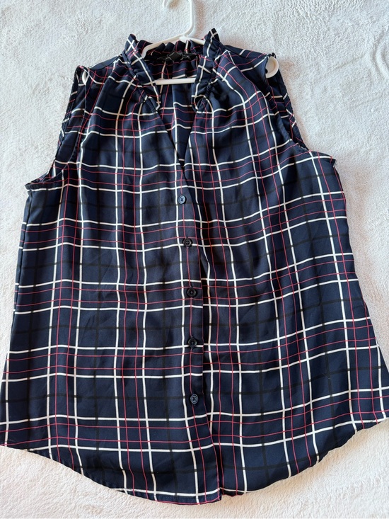 Banana Republic Tops - Banana Republic Navy Plaid Sleeveless Button-Front Top Size XS